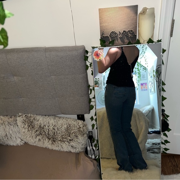 Black cashmere material rubbed tank top with low v neck in front and back - Picture 4 of 4